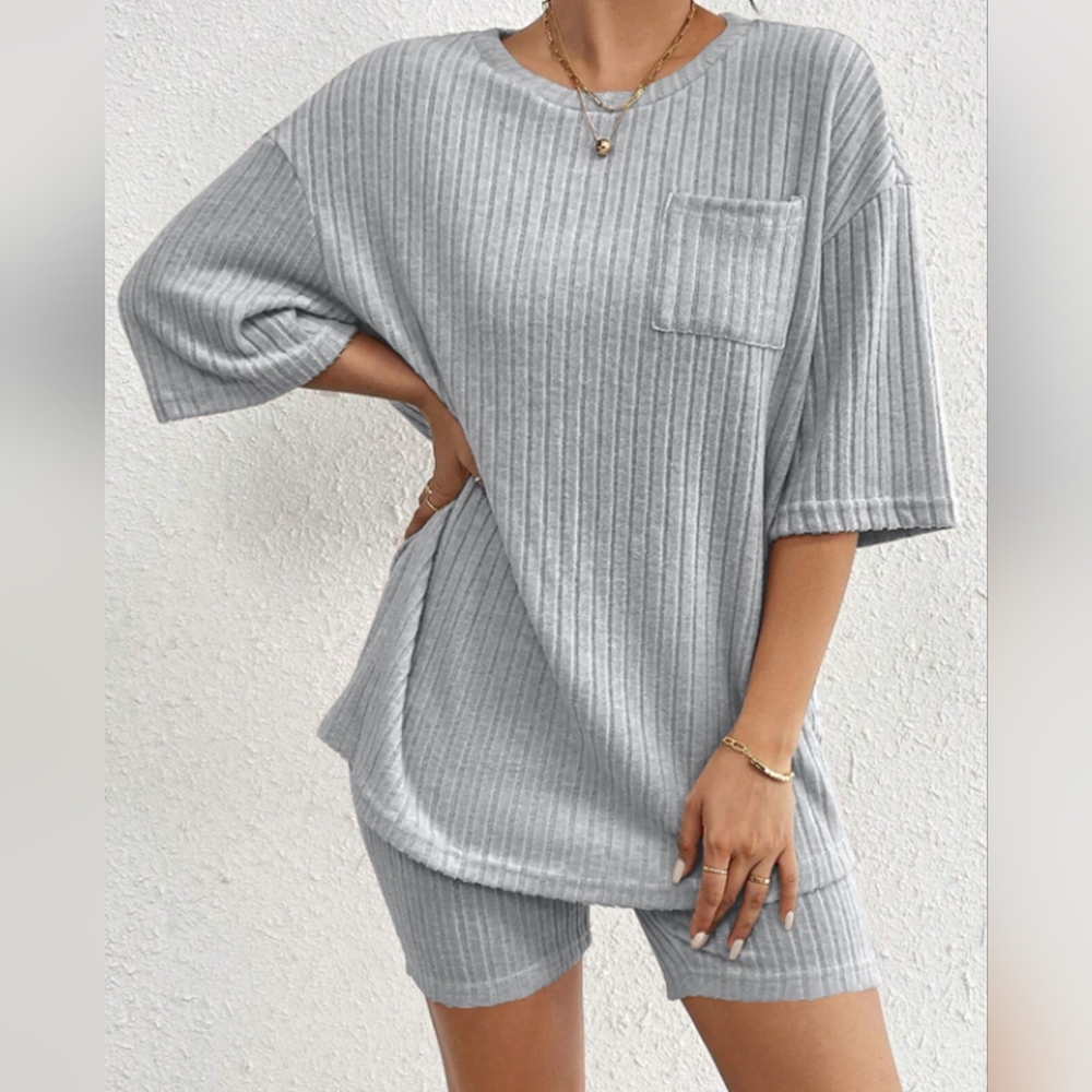 Gray Ribbed Women's Shorts Set